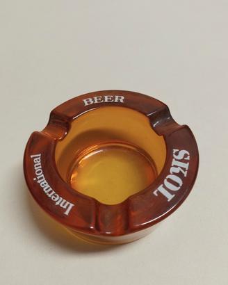 posa accendere pubblicitario birra beer skol