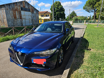 Alfa Romeo Giulia 150cv mt6