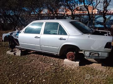 Mercedes w124 200 E 300 TD full vetri elettrici 