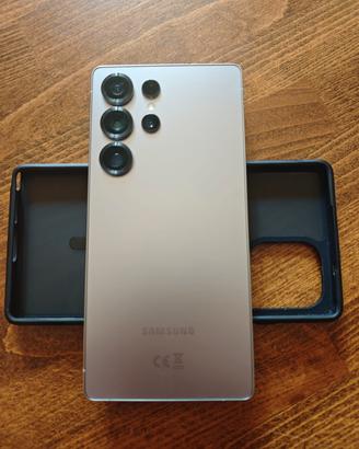 Samsung Galaxy S25 Ultra 512GB pari al nuovo, gara
