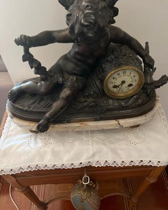 Orologio Antico F.Moreau "Amour Brûlant ses armes"