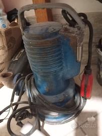 Pompa sommersa per liquami con trituratore