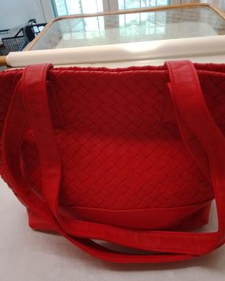 borsa in pelle , mai usata