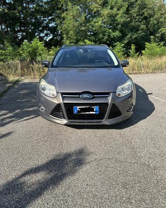 Ford Focus Titanium Full optional