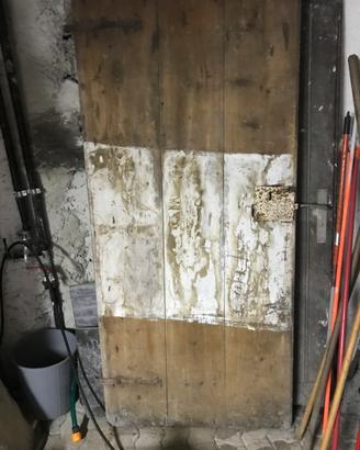 Porte in legno vecchie