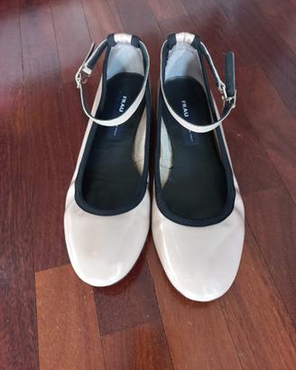 Ballerina Frau