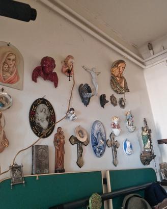 oggetti sacri collezione statua acquasantirera  