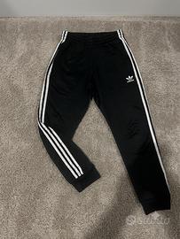 pantaloni adidas