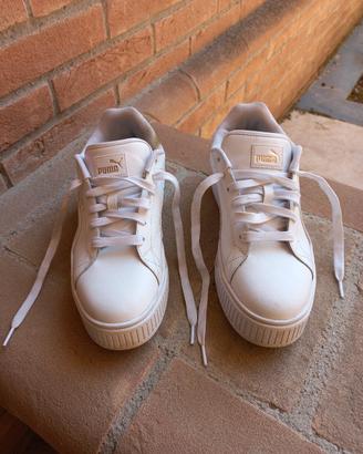 Sneakers bianche da donna. Marca Puma. Taglia 42.5