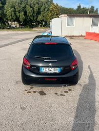 Peugeot 208 gt line