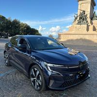 RENAULT MEGANE E-TECH 60 kw MY24 Techno 220 cv