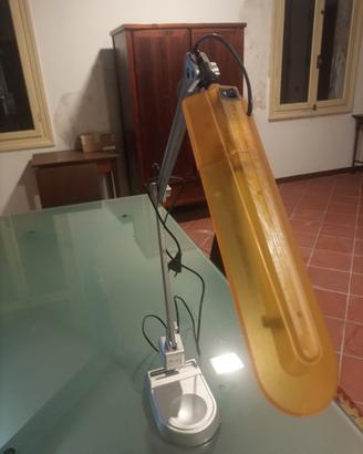 Lampada da tavolo