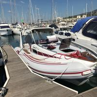 Gommone Asso 72 Cabinato