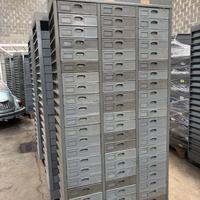 CASSETTIERA IN FERRO PORTA ATTREZZI