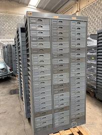 CASSETTIERA IN FERRO PORTA ATTREZZI