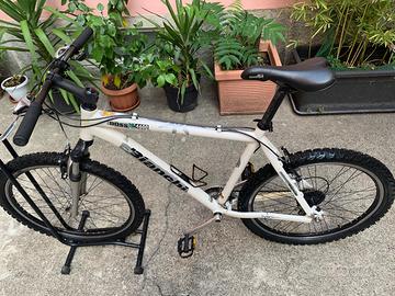 MTB Bianchi Doss 4600 colore bianco