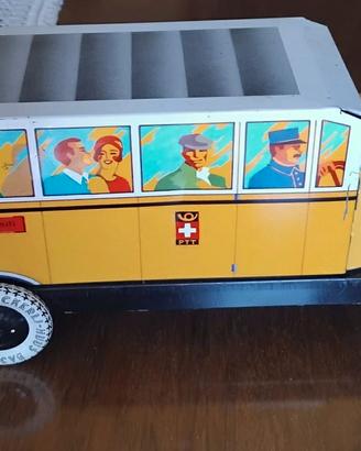 Modellino in latta anni 50. Condizioni splendide 