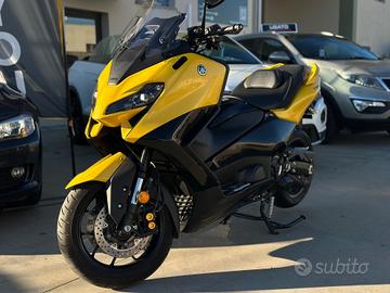 Yamaha T Max 560 20th anniversary