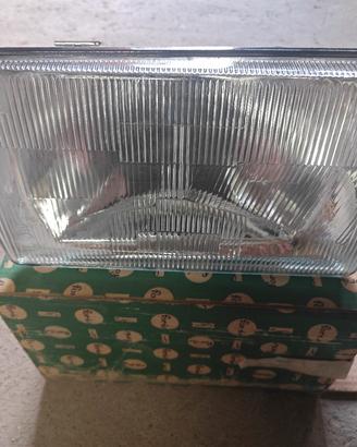 Faro Fiat 131