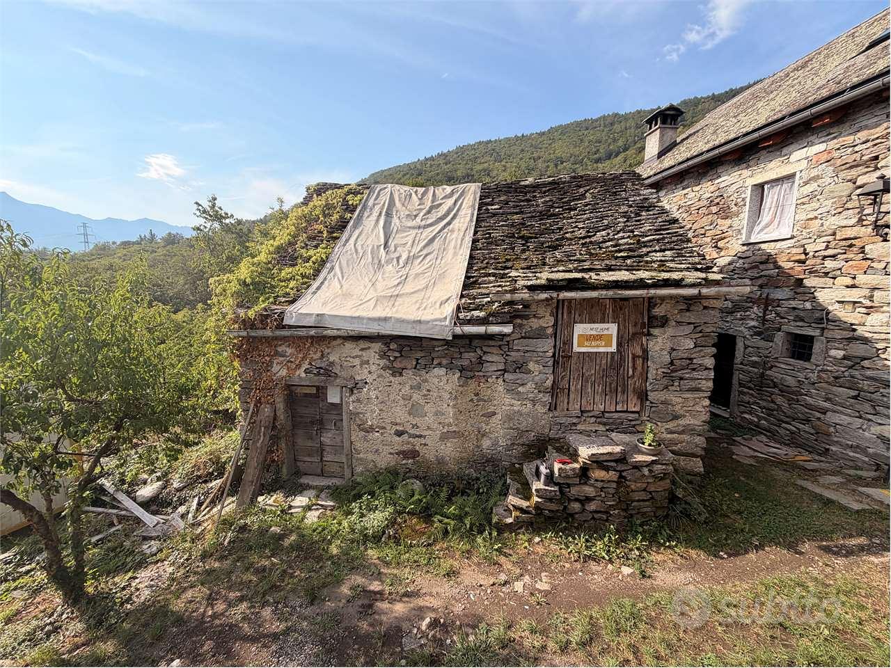 RUSTICO/STALLA DA RISTRUTTURARE CON VISTA AD ANDOS - Vista 2