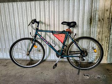 Mountain bike Giant Granite usata poco