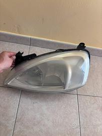Faro anteriore sx Opel Corsa