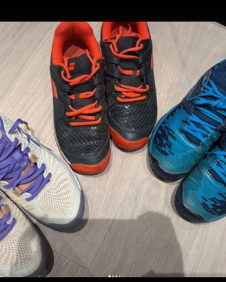 Scarpe da tennis in terra rossa babolat e asics