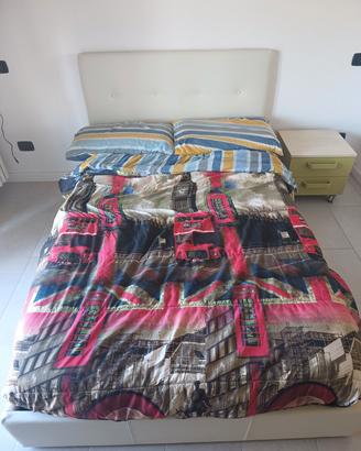 Camera da letto completa 