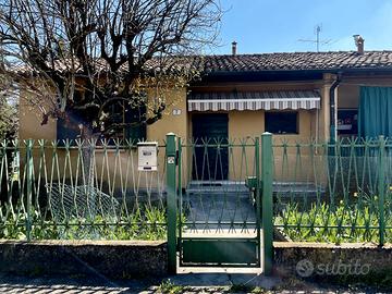 Immobile con ampio giardino a Corticella