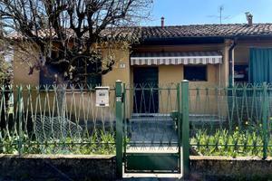 Immobile con ampio giardino a Corticella