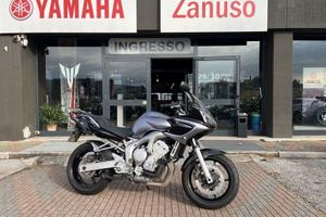 Yamaha FZS 600 Fazer