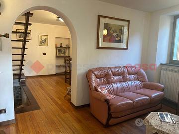 Appartamento Gallicano [Cod. UG417DVVRG]