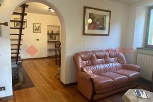 Appartamento Gallicano [Cod. UG417DVVRG]