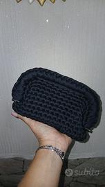 Clutch Nera Realizzata a mano