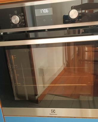 Forno Ventilato Electrolux 