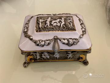 Porta gioie di Capodimonte