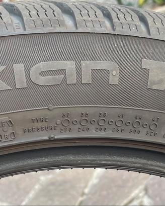4 gomme invernali Nokian 255 45/R19