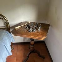 Tavolino a scacchiera