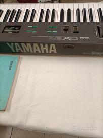 sintetizzatore Yamaha xD27 con istruzioni