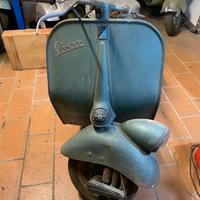 Vespa Faro Basso