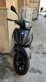 Piaggio Beverly 400 - 2024