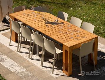 Tavolo allungabile in legno per giardino