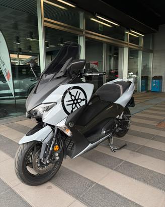 Yamaha TMAX 530 SX