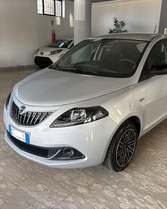 Lancia Ypsilon 1.0 FireFly 5 porte S&S Hybrid Ecoc