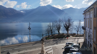 Appartamento fronte lago