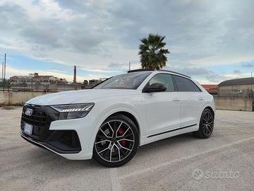 AUDI Q8 50TDI Quattro SPORT Tiptronic 144.000km