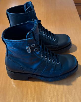 Stivaletti in pelle OXS