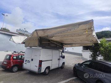Tenda per furgoni mercato