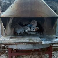 Forno a legna pizzeria