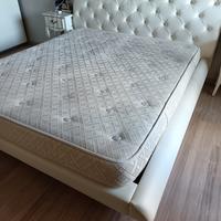  armadio e letto in ecopelle